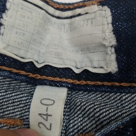 Current/Elliott distressed boyfriend cropped jeans - Picture 7 of 8